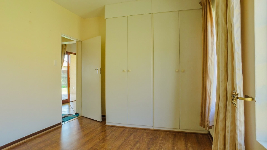 To Let 3 Bedroom Property for Rent in The Coves North West